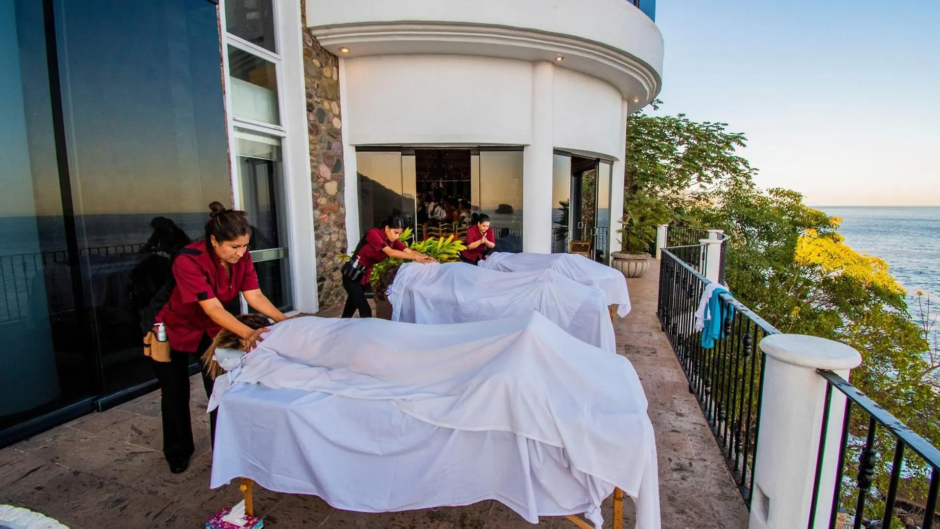 Ocean Front Villa*Beach*Heated Pools* Chef*Staff Puerto Vallarta Villa